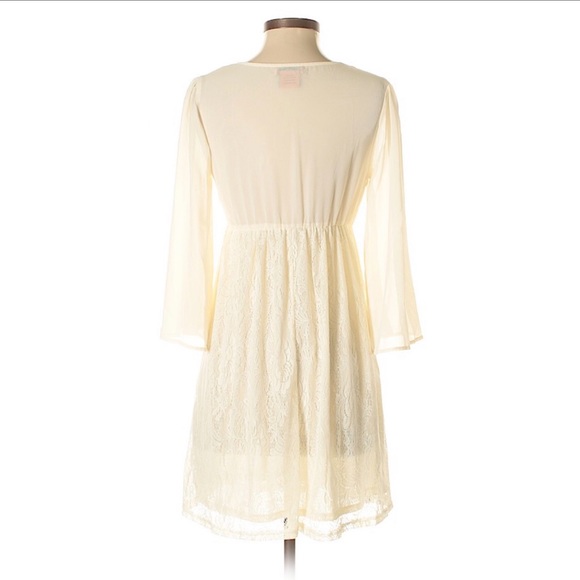 Flying Tomato Ivory Embroidered Crochet Dress - Picture 4 of 7